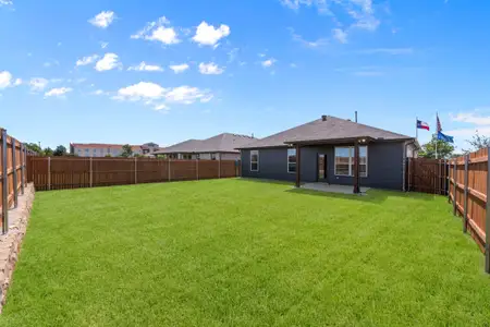 New construction Single-Family house 1808 Apache Cir, Cleburne, TX 76033 plan Hamilton - image 3
