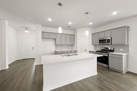 New construction Single-Family house 405 Choctaw Dr, Cleburne, TX 76033 plan Hamilton - image 7