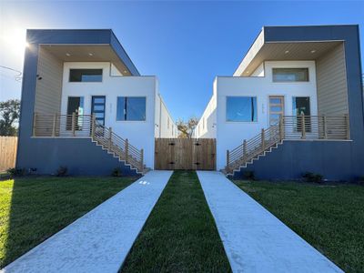 New construction Single-Family house 4817 Los Angeles St, Houston, TX 77026 - image