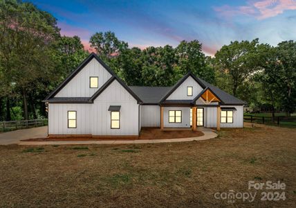 New construction Single-Family house 8512 Tirzah Church Road, Waxhaw, NC 28173 - photo 0