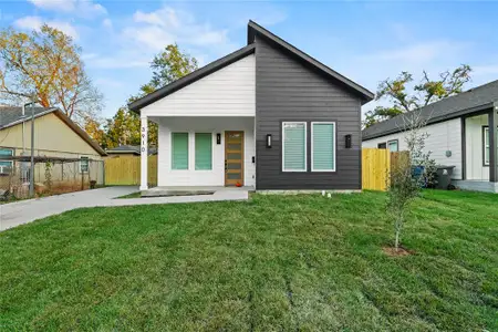 New construction Single-Family house 3910 Hancock St, Dallas, TX 75210 - image