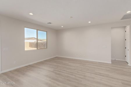 New construction Single-Family house 5018 W Top Hand Trl, Laveen, AZ 85339 Elderberry- photo 9 9