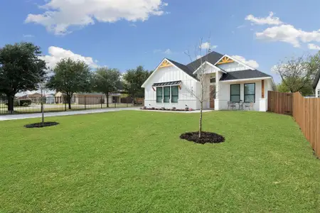 New construction Single-Family house 7321 Sam Cantey Rd, Fort Worth, TX 76179 - image