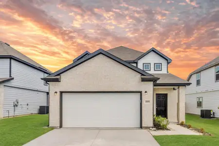 New construction Single-Family house 1009 Wind Drift Wy, Fort Worth, TX 76131 plan The Redbud - image