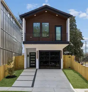 New construction Single-Family house 2402 Dyson St, Dallas, TX 75210 - image
