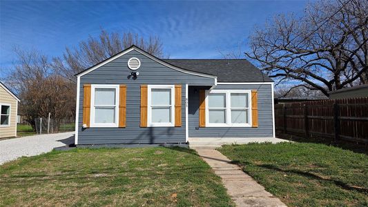 New construction Single-Family house 805 Adkins St, Bowie, TX 76230 - image