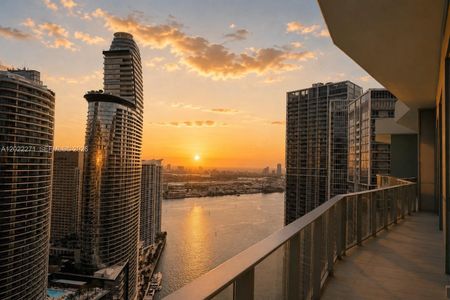 New construction Condo house 77 Se 5 St, Unit UPH03, Miami, FL 33131 - image