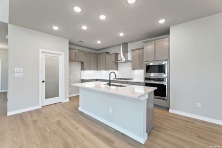 New construction Single-Family house 13527 Henri Castro Wy, San Antonio, TX 78253 plan Poinsettia - image 8