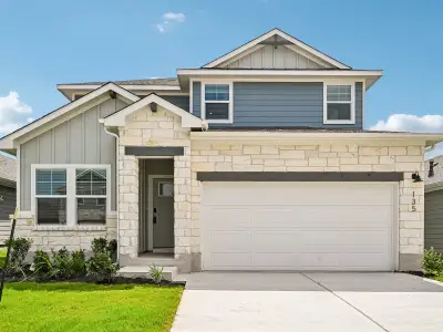New construction Single-Family house 135 Holmby Dr, Hutto, TX 78634 plan The Matador (870) - image