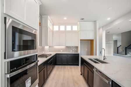 New construction Single-Family house 15412 Pinnacle Vistas Ln, Conroe, TX 77302 plan Comal II 4217 - image 6