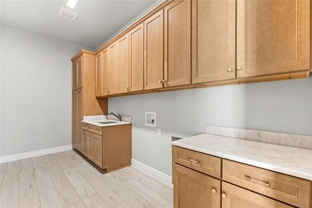 New construction Single-Family house 10212 Winslow Dr, Denton, TX 76207 plan Silverwood - image 6