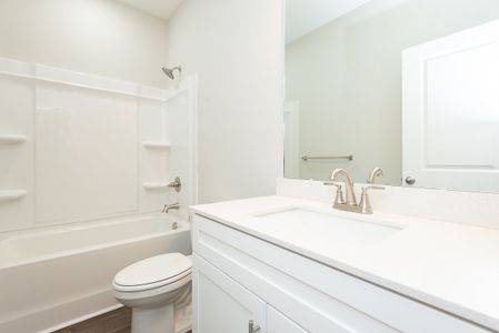 Pinnix Loop by Foundation Home Builders LLC in Burlington - image 3