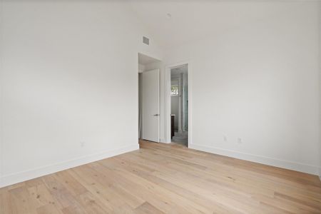 New construction Single-Family house 900 S 2Nd St, Unit 20, Austin, TX 78704 null- photo 15 15