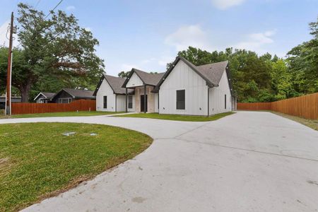 New construction Single-Family house 404 Luzon St, Tool, TX 75143 - image