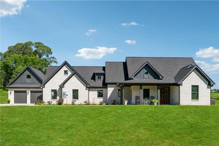 New construction Single-Family house 4425 Clarks Bridge Rd, Gainesville, GA 30506 - image