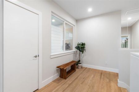 New construction Single-Family house 1912 Erastus St, Houston, TX 77020 - image 6