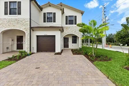 New construction Townhouse house 23210 Sw 133Rd Ct, Homestead, FL 33032 - image