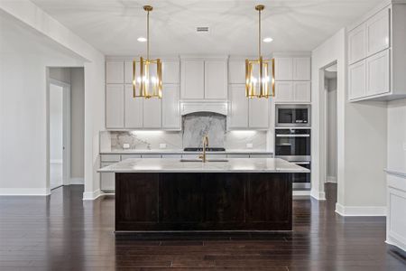 New construction Single-Family house 121 Aiden Dr, Waxahachie, TX 75165 plan Athens - image 11