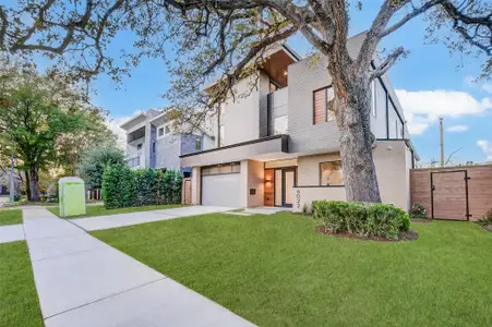 New construction Single-Family house 2014 Southgate Blvd, Houston, TX 77030 - image
