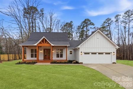 New construction Single-Family house 1131 White Jenkins Rd, Bessemer City, NC 28016 - image
