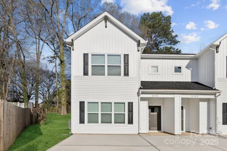 New construction Townhouse house 5391 Toano Rd, Charlotte, NC 28215 - image