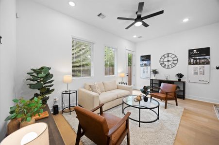 New construction Single-Family house 320 Neyland St, Houston, TX 77022 - image 9