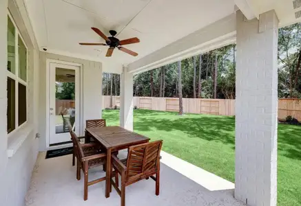 New construction Single-Family house 16337 Sheridan River Trl, Conroe, TX 77302 plan 3079 Elevation B - image