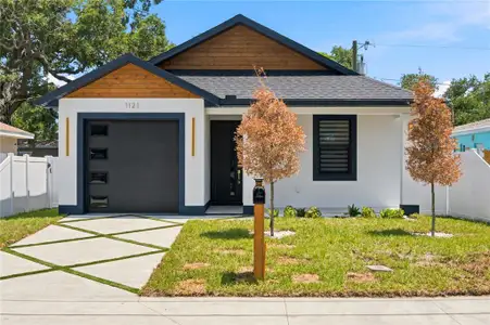 New construction Single-Family house 1121 Engman St, Clearwater, FL 33755 - image