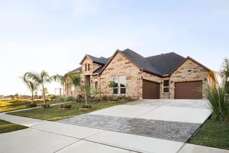 New construction Single-Family house 606 Appia Dr, Kemah, TX 77565 - image