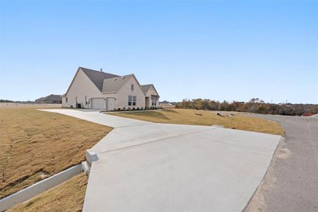 New construction Single-Family house 305 Texas Sage Trl, Weatherford, TX 76082 - image