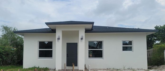 New construction Single-Family house 824 W 6Th Street, Riviera Beach, FL 33404 - photo 0