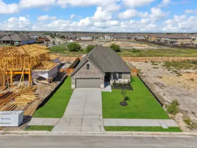 New construction Single-Family house 409 Safari Rdg, Cibolo, TX 78108 plan Comal - image