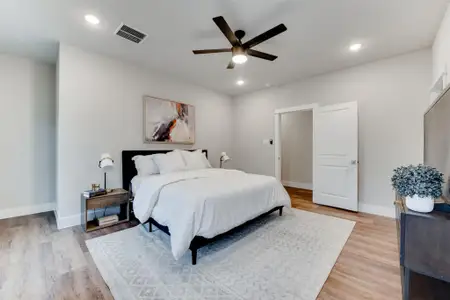 New construction Single-Family house 1422 W 34Th 1/2 St, Houston, TX 77018 - image 17