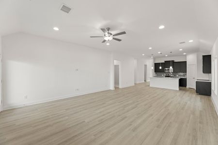 New construction Single-Family house 3112 Goldfinch Dr, Royse City, TX 75189 plan Patriot - image 16