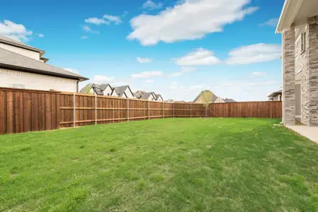 New construction Single-Family house 2421 Seth Dr, Midlothian, TX 76065 plan Lake Forest - image 4