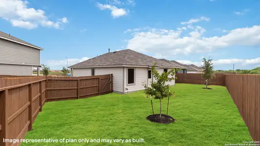 New construction Single-Family house 915 Prince Albert, Seguin, TX 78155 - image