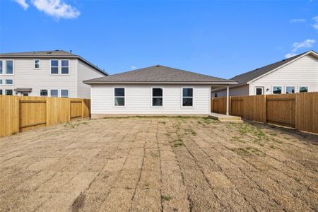 New construction Single-Family house 257 Ironshoe Trl, Liberty Hill, TX 78642 - photo 35 35