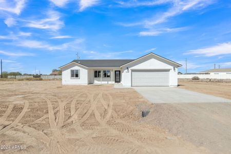 New construction Single-Family house 3920 N Kioha Drive, Eloy, AZ 85131 - photo 0