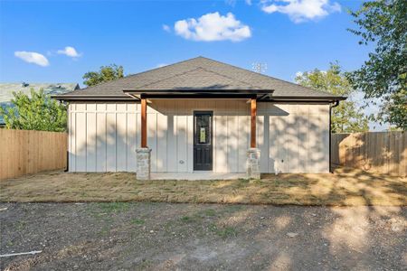 New construction Single-Family house 912 S 15Th St, Waco, TX 76706 - image