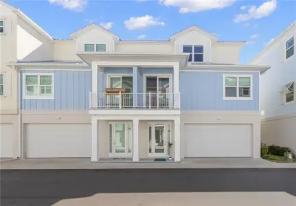 New construction Townhouse house 829 Oak Bend Ln, Dunedin, FL 34698 - image