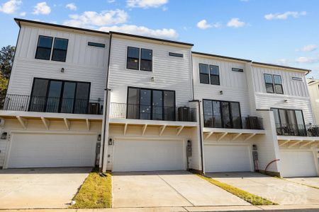 New construction Townhouse house 645 District Ct, Unit 14, Fort Mill, SC 29708 Landon- photo 33 33