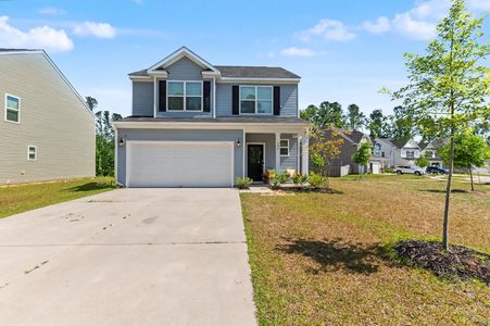 New construction Single-Family house 202 Palfrey Dr, Ridgeville, SC 29472 plan Ellerbe - image