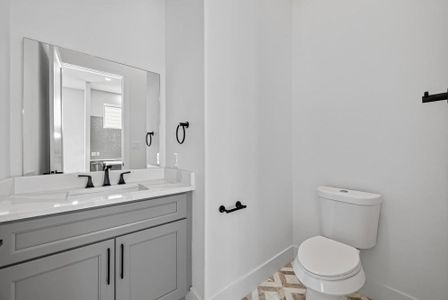 New construction Single-Family house 1103 Wilson St, Houston, TX 77019 - image 18