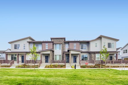 New construction Single-Family house 7649 S Cherokee Cir E, Centennial, CO 80016 plan 305B - image
