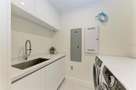 New construction Condo house 111 Golden Gate Pt, Unit 402, Sarasota, FL 34236 - image