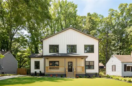 New construction Single-Family house 1432 Sw Bluefield Dr, Atlanta, GA 30310 - image