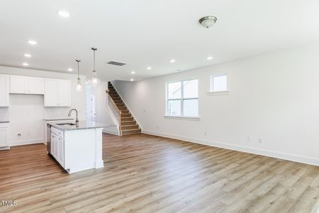 New construction Single-Family house 27 Cypress Moss Ct, Lillington, NC 27546 plan Summit - image 18