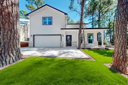 New construction Single-Family house 138 Onini Ct, Bastrop, TX 78602 - image