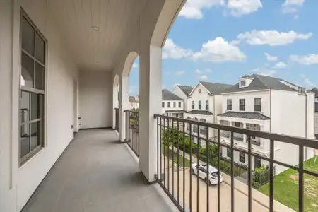 New construction Single-Family house 209 Sutton Row Pl, Houston, TX 77024 plan The Sutton - image 3