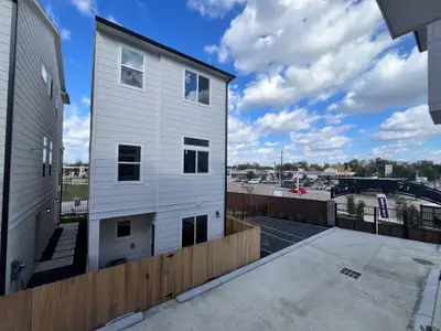 New construction Single-Family house 303 Marcella St, Unit F, Houston, TX 77091 - image